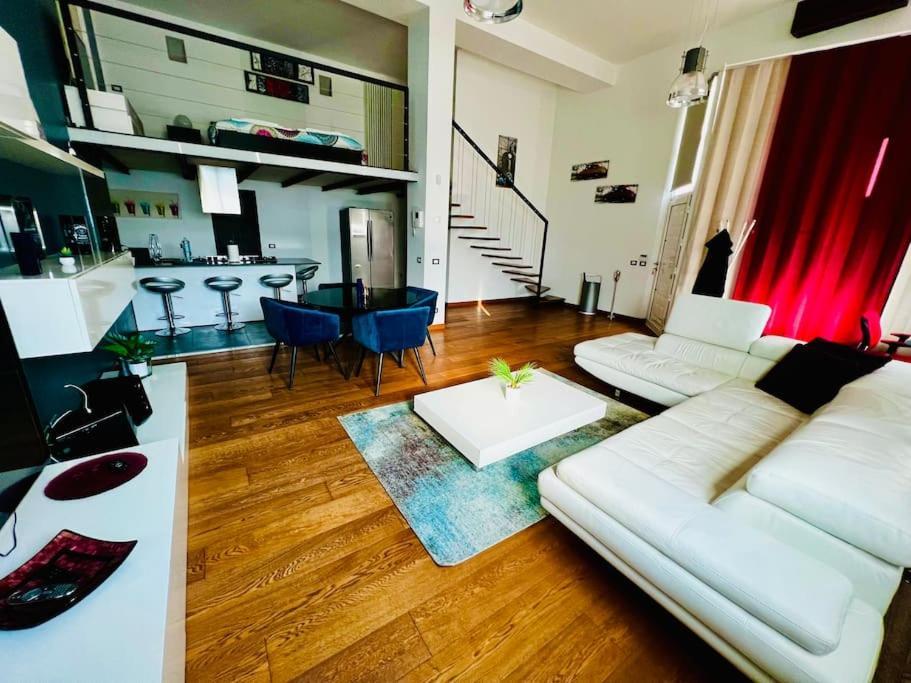Moderno Loft Alle Porte Di Milano - 115Mq - 3 Posti Cormano Exterior foto
